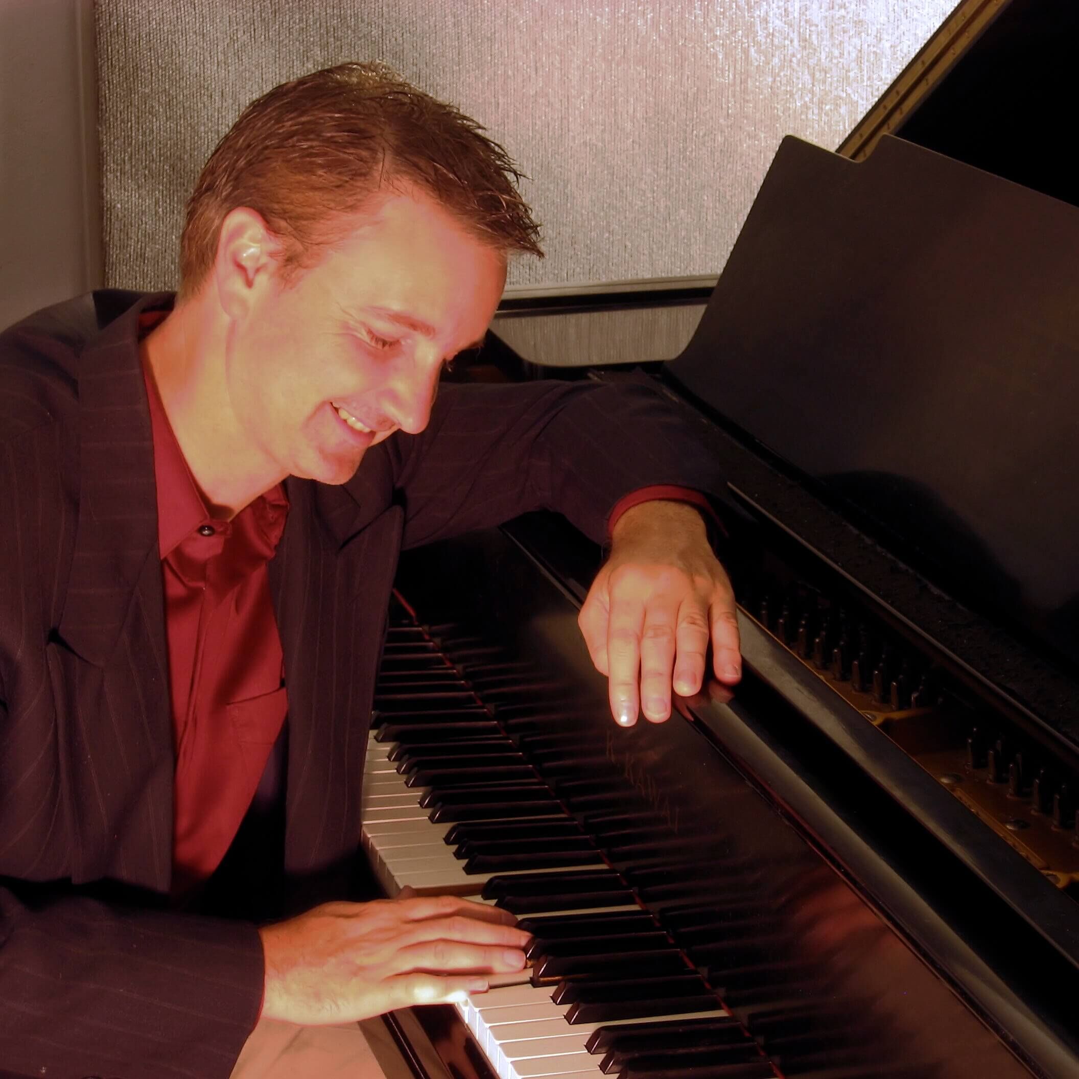 dean @ piano